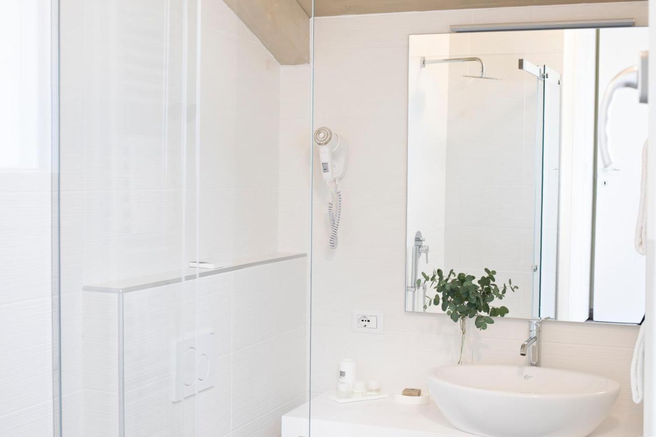 Charming Moment Di Villa Porta - Residenza Porto Vecchio Луино Екстериор снимка